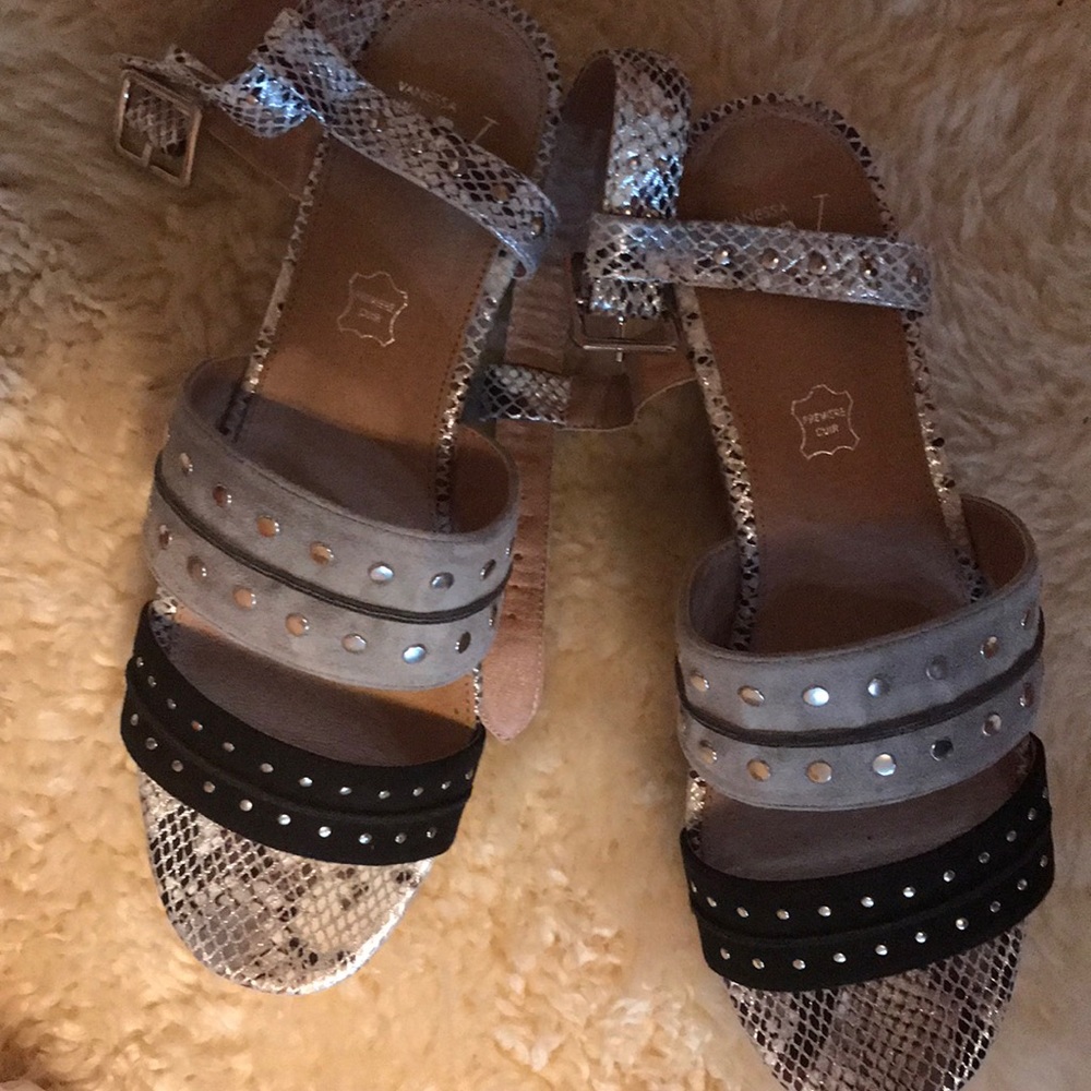 Sandals by Vanessa Wu